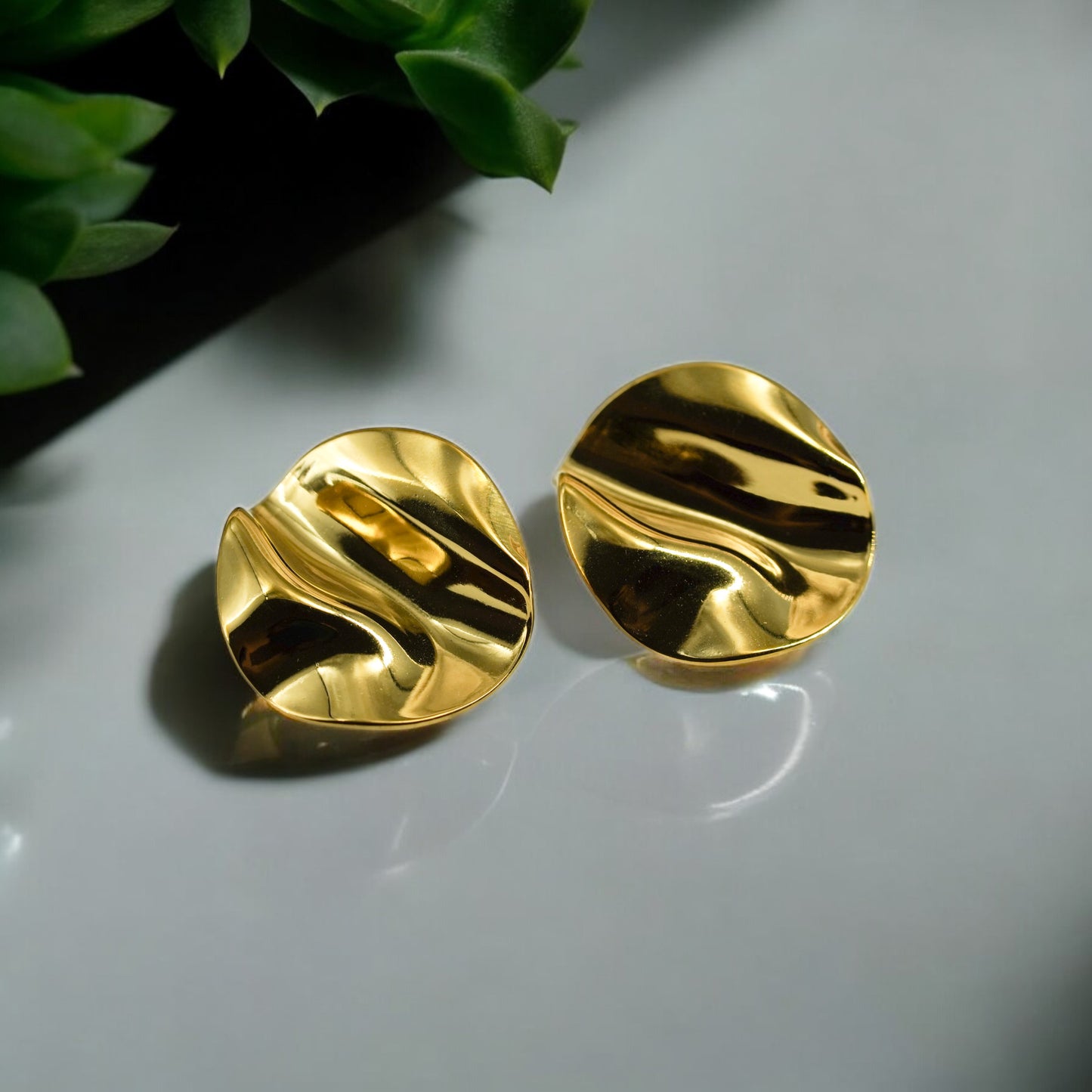 Aretes Nova